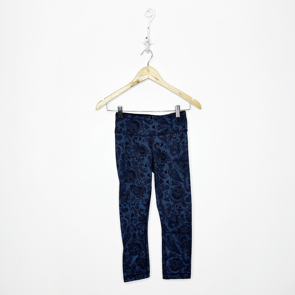 LULULEMON Wunder Under Leggings Cropped Paisley Inkwell Black Womens 0 2